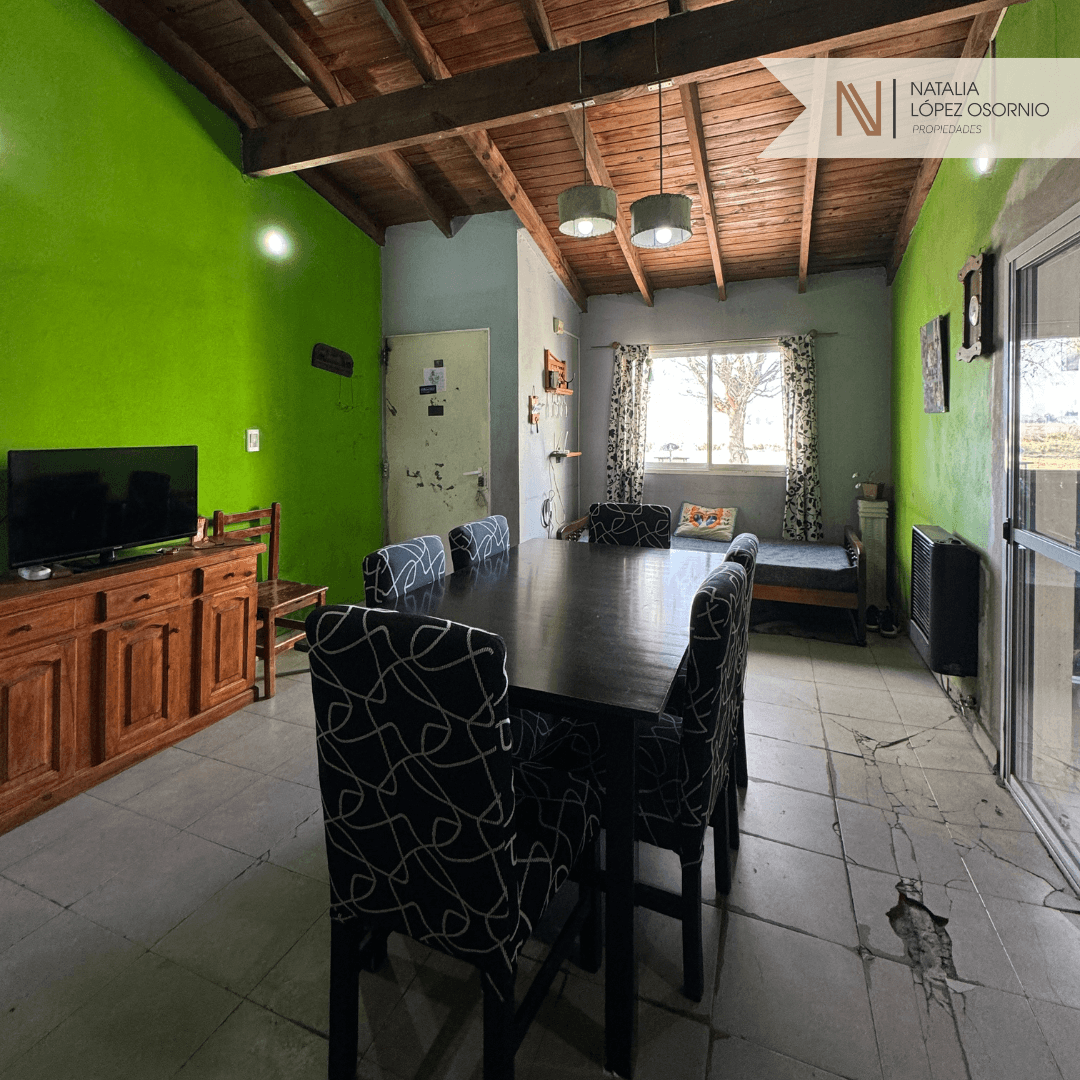 🏡  HERMOSA CASA CON AMPLIACIONES - UOCRA II - 8