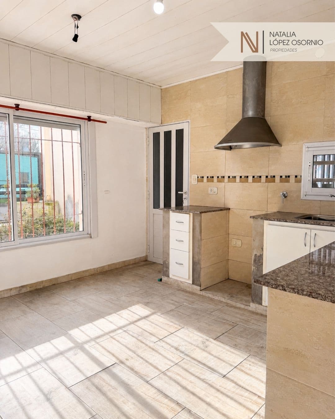 Casa de 3 dormitorios - Barrio UTA - 7