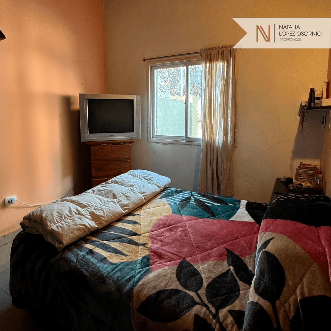 🏡  HERMOSA CASA CON AMPLIACIONES - UOCRA II - 12