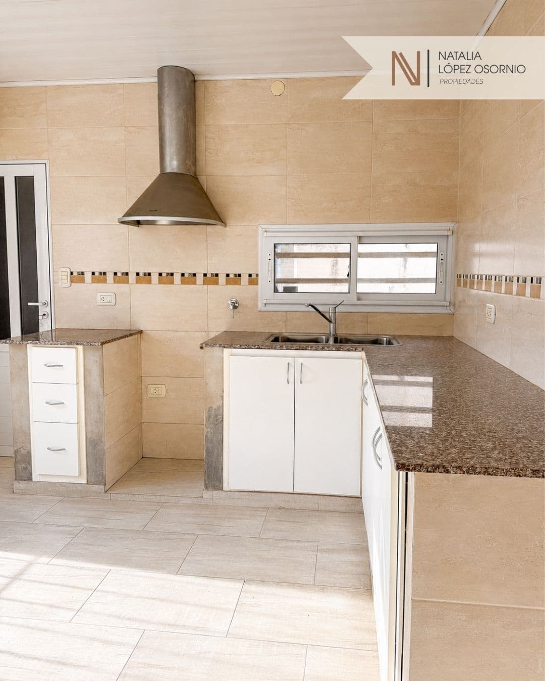 Casa de 3 dormitorios - Barrio UTA - 8