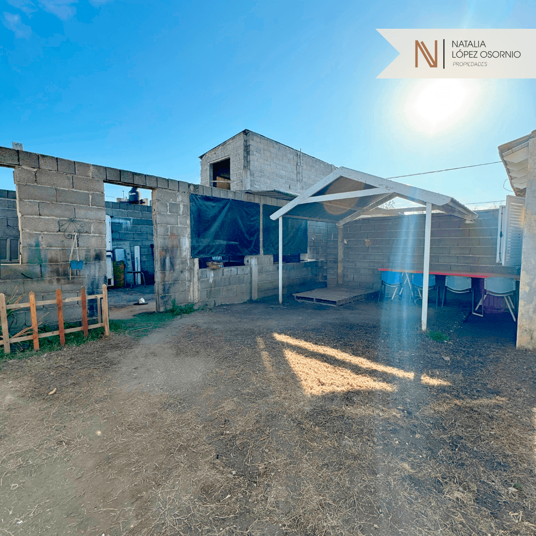 🏡  HERMOSA CASA CON AMPLIACIONES - UOCRA II - 17