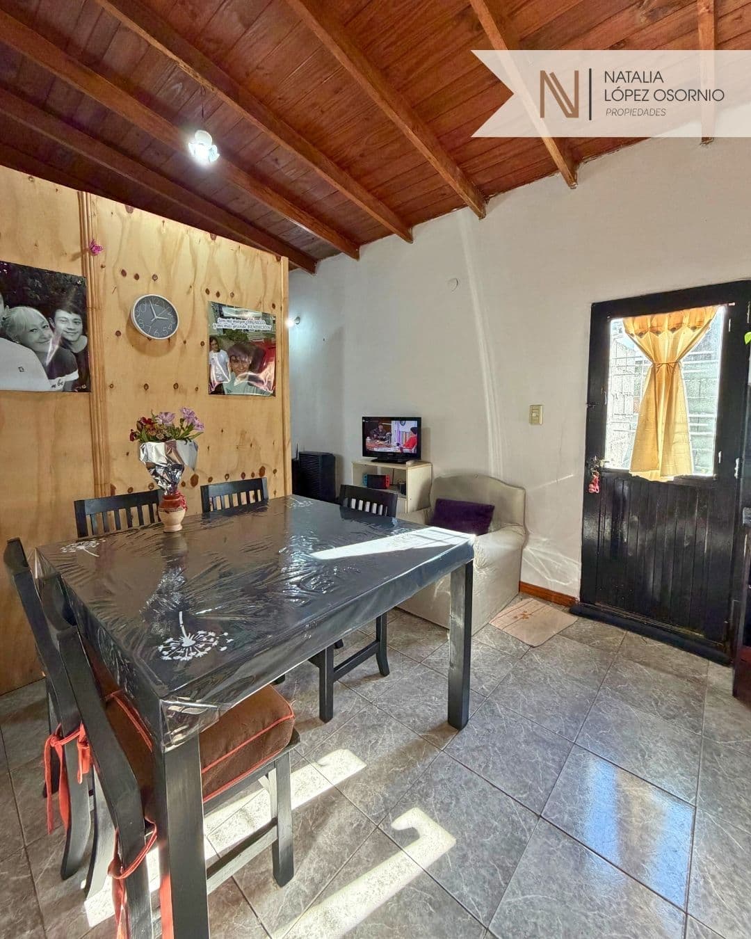 🏡 Casa en venta 2 dorm - V. Sarsfield y Av. Pellegrini - 11