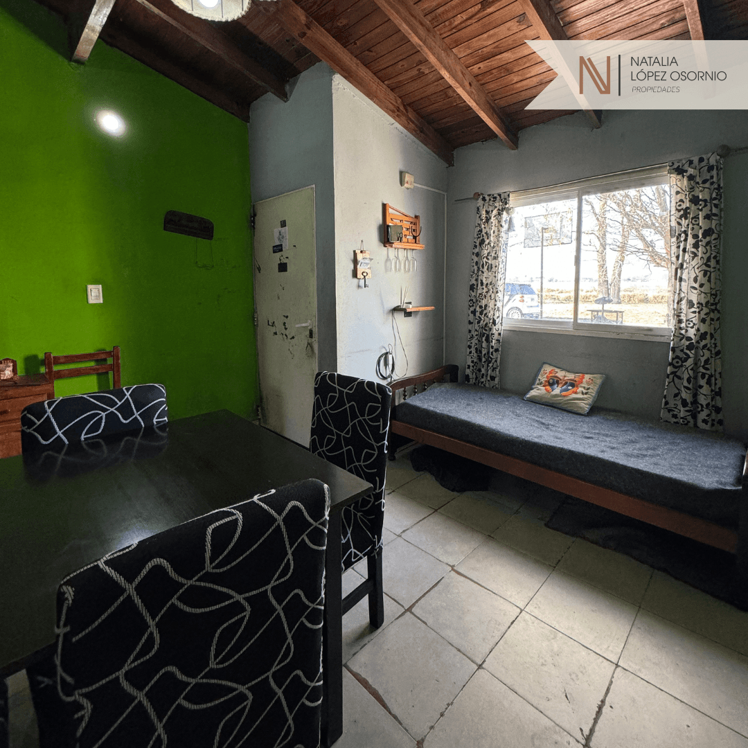 🏡  HERMOSA CASA CON AMPLIACIONES - UOCRA II - 11