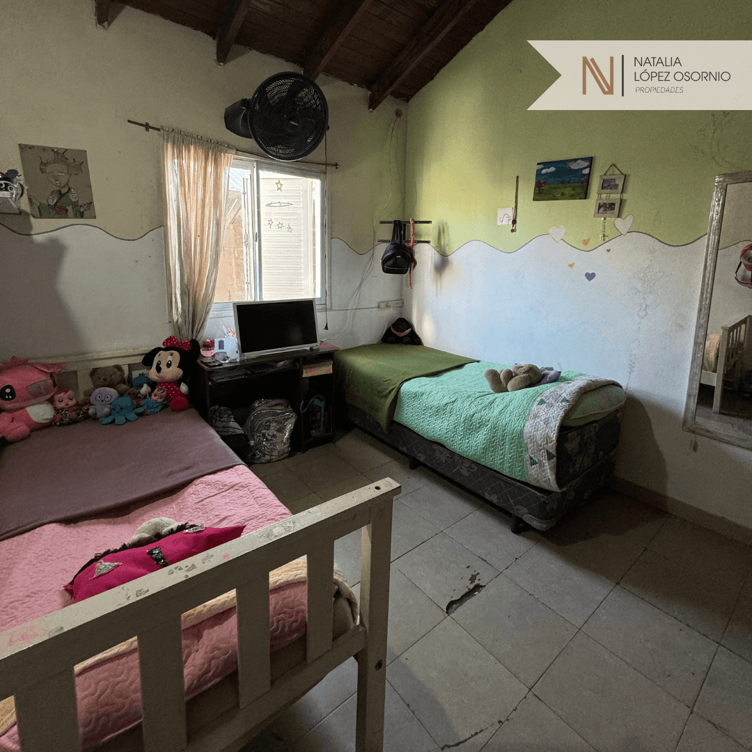 🏡  HERMOSA CASA CON AMPLIACIONES - UOCRA II - 13