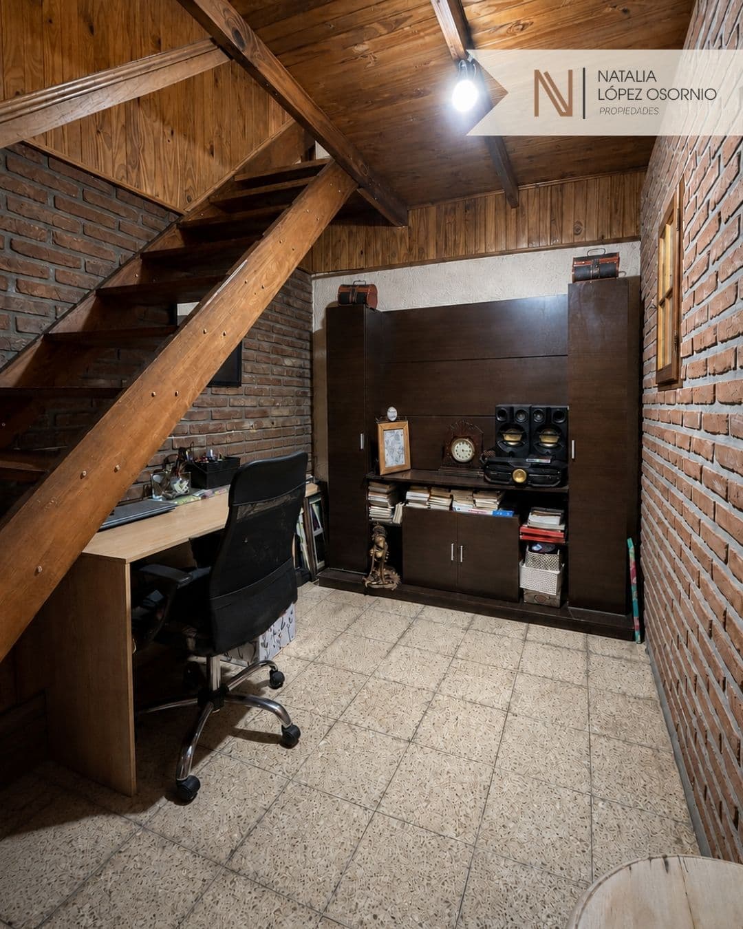 🏡 Chalet de categoría en San Vicente - 3 dorm. - 26